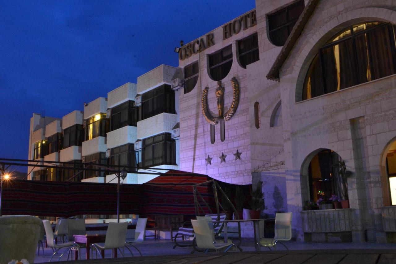 Oscar Hotel Petra Wadi Musa Exteriör bild